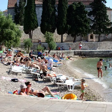 And With Parking Space Hvar - 8717 Gasthuis Hvar Town