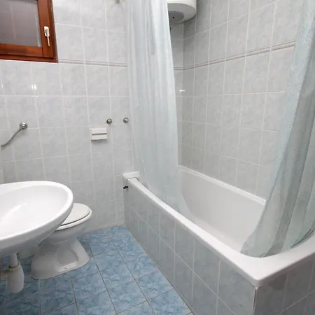And With Parking Space Hvar - 8717 Guest house 3*
