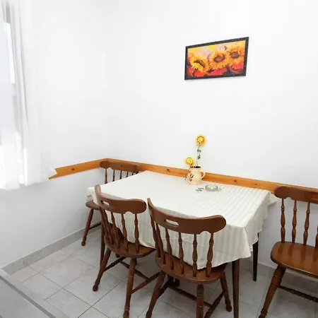 Gasthuis And With Parking Space Hvar - 8717 3*